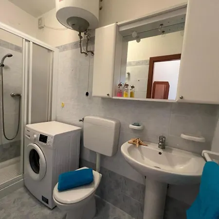 Flat Only 200mt From The Sea *