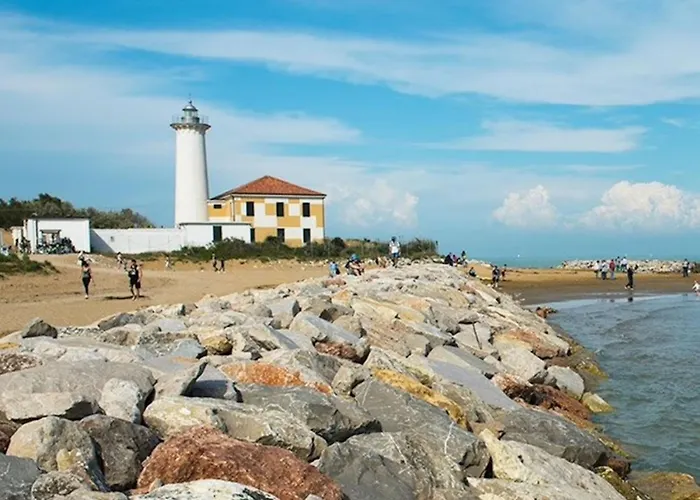 Flat Only 200mt From The Sea شقة